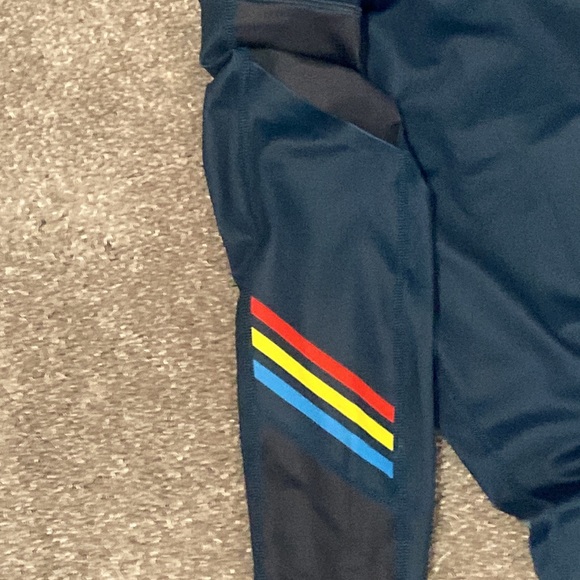 Cute blue-ish/turquoise leggings - Picture 3 of 5